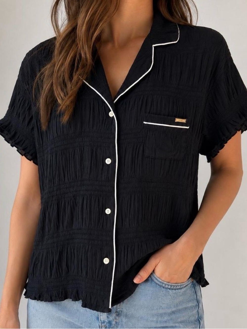 ! Jason Wu Black Short-Sleeve Button-Front Top with White Piping size Large
